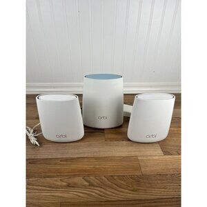 Netgear Orbi Whole Home Mesh WiFi System (RBR40 + 2 RBS20 Satellites)